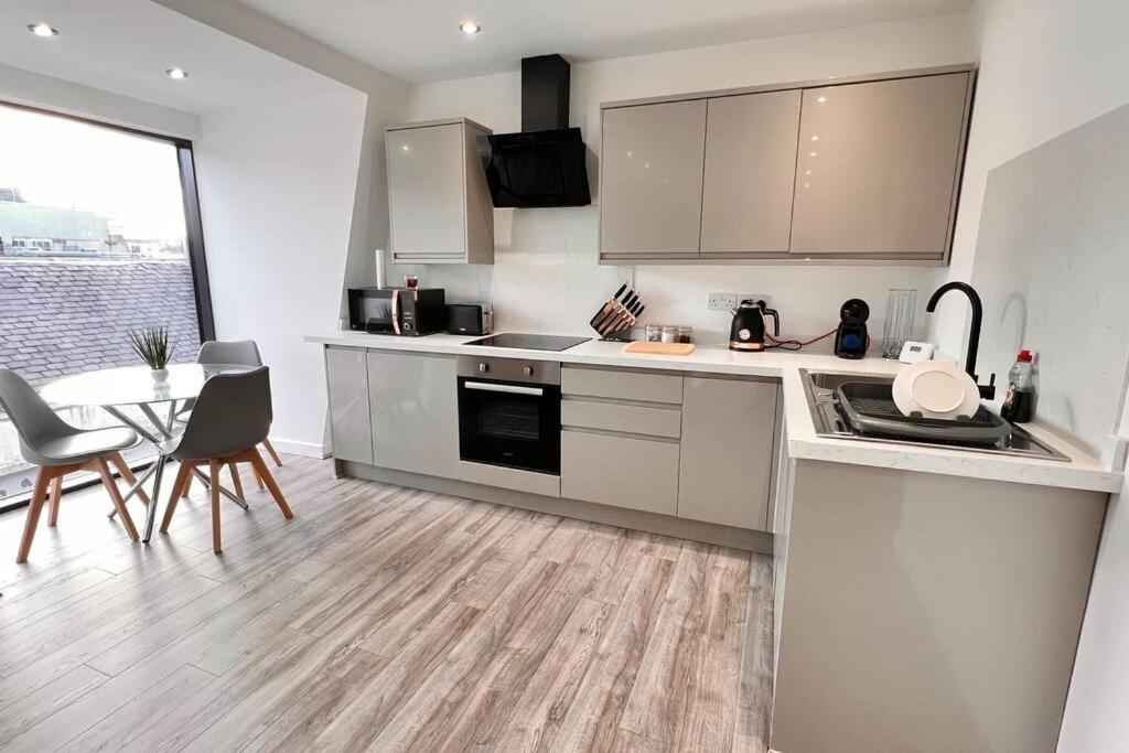 Top Floor Gem In Liverpool City Centre Διαμέρισμα Εξωτερικό φωτογραφία